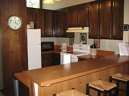 Chateau Sans Nom by Mammoth Reservation Bureau