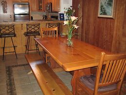 Chateau Sans Nom by Mammoth Reservation Bureau