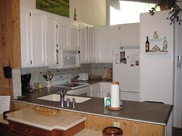 Chateau Sans Nom by Mammoth Reservation Bureau