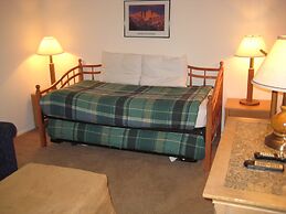 Chateau Sans Nom by Mammoth Reservation Bureau