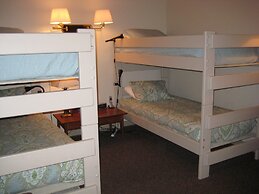 Chateau Sans Nom by Mammoth Reservation Bureau