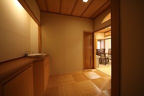 Okunoin Hotel Tokugawa