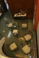 Harbor Town Hotel