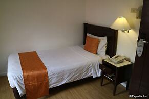 Harbor Town Hotel