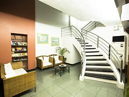 Harbor Town Hotel