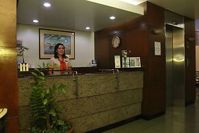 Harbor Town Hotel