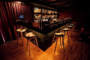 Town In Town Hotel Bangkok