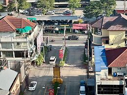 Town In Town Hotel Bangkok