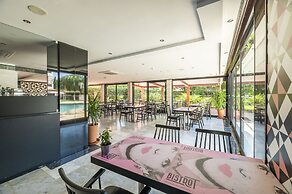 Topazio Vibe Beach Hotel & Apartments - Adults Friendly