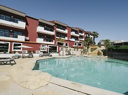 Topazio Vibe Beach Hotel & Apartments