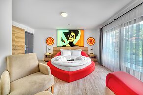 Illusion Beach Club Hotel +16 Only Adult