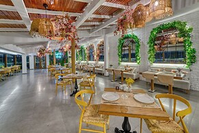 Illusion Beach Club Hotel +16 Only Adult