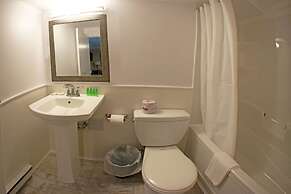 The Falls A Family Lodge