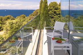 Golden Rays Luxury Apartments