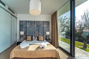 Golden Rays Luxury Apartments