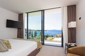 Golden Rays Luxury Apartments