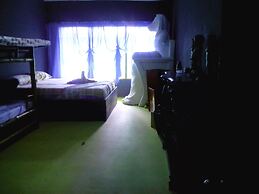 Friendship Budget Hostel