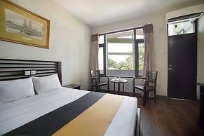 Hikkaduwa Beach Hotel