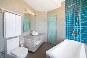 Hikkaduwa Beach Hotel
