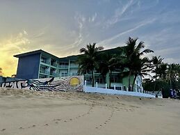 Hikkaduwa Beach Hotel