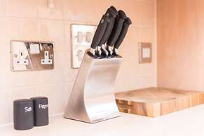 Holistic Condos Apartments - Albion Gardens