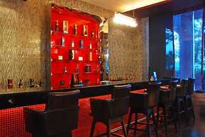 Noblesse Tourist Hotel