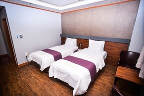 Noblesse Tourist Hotel