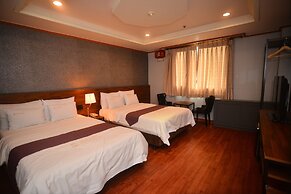 Noblesse Tourist Hotel