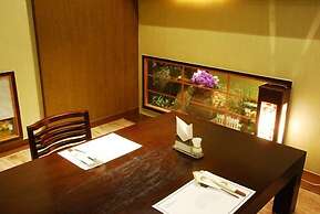 Noblesse Tourist Hotel