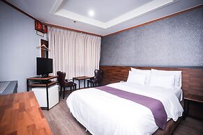 Noblesse Tourist Hotel