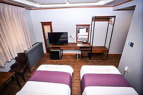 Noblesse Tourist Hotel