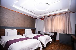 Noblesse Tourist Hotel