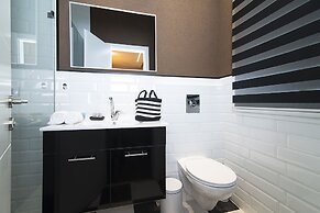 Crown Sea Apartments