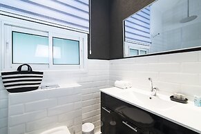 Crown Sea Apartments