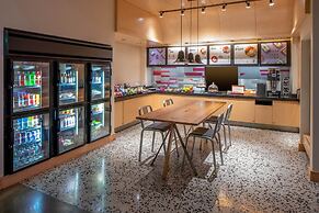 Aloft New Orleans Downtown