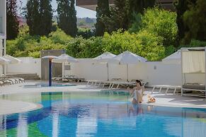 River Rock Hotel