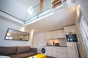 Luxury Apartments by Livingdowntown