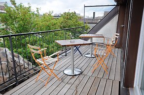 Luxury Apartments by Livingdowntown