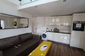 Luxury Apartments by Livingdowntown