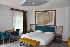 Comfort Apartments by LivingDownTown