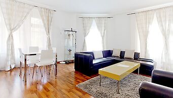 Comfort Apartments by LivingDownTown