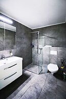 Comfort Apartments by LivingDownTown