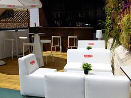 Chinitas Urban Hostel