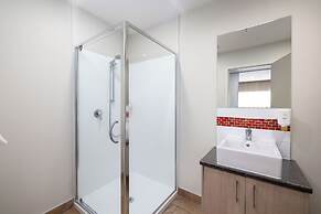 Ramada Suites by Wyndham Christchurch City