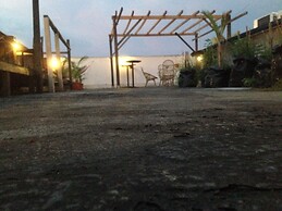 Woodpecker Lodge Kuching