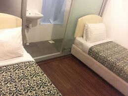 Woodpecker Lodge Kuching