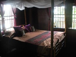 Bong Thom Home Stay