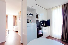 Suite Apartments by Livingdowntown