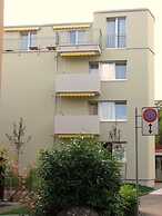 Suite Apartments by Livingdowntown