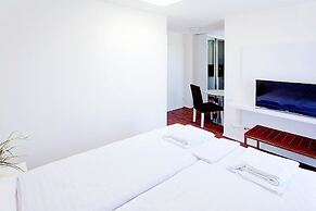 Suite Apartments by Livingdowntown